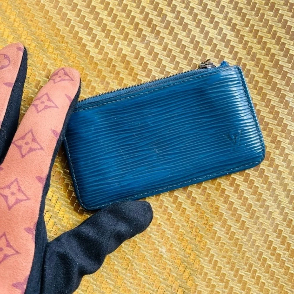 Louis Vuitton Vintage Blue Epi Card Holder Zipperd - EUC